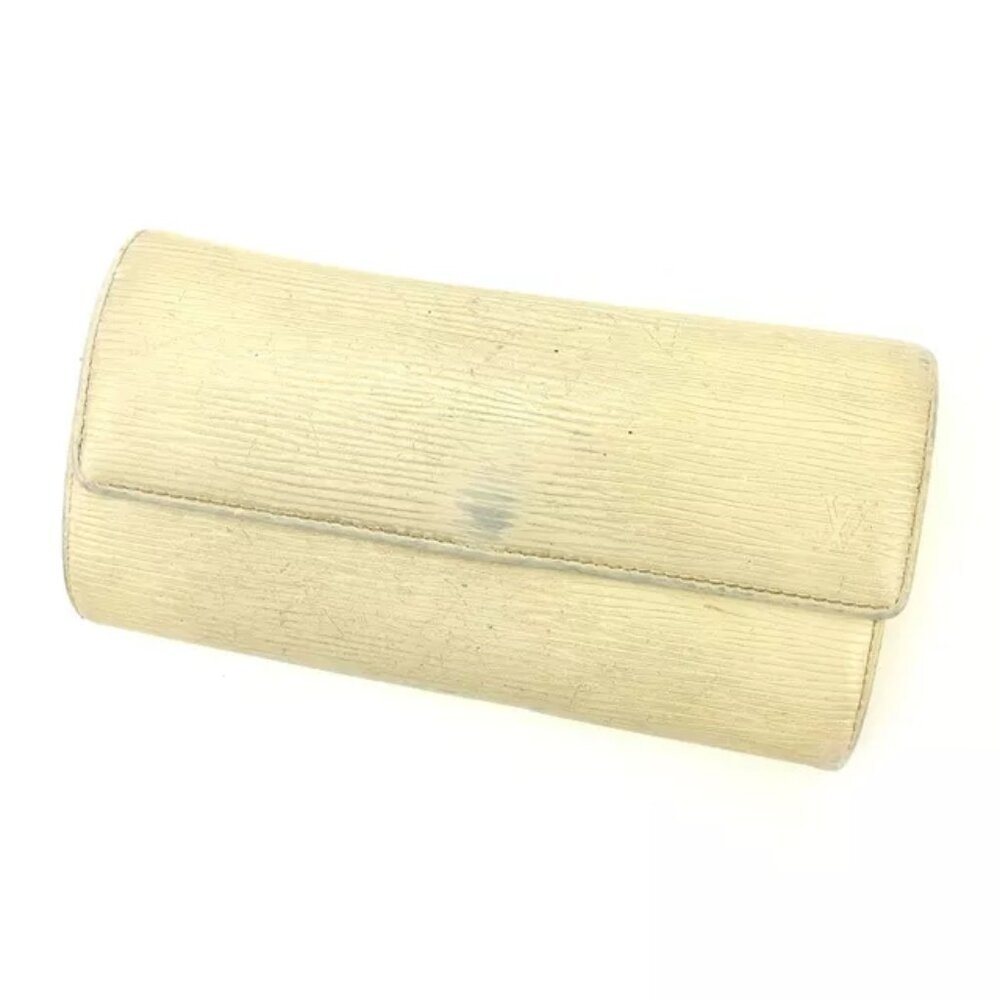 Louis Vuitton Purse Long Wallet Epi White Woman Authentic Used